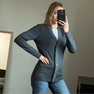 Tory Burch Gray Button-Up Cardigan V, size: S, good condition